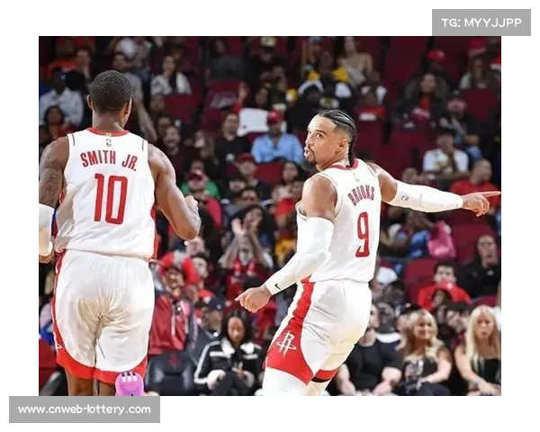 爵士迎战火箭，马尔卡宁与申京内线交锋成焦点